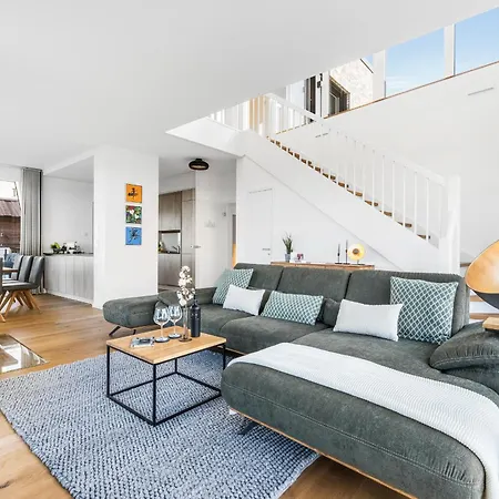 Vakantiehuis King Erste Lage, Dachterrasse, Meerblick, Carport, Kamin, Sauna, Terrasse, Aussenrolllaeden *